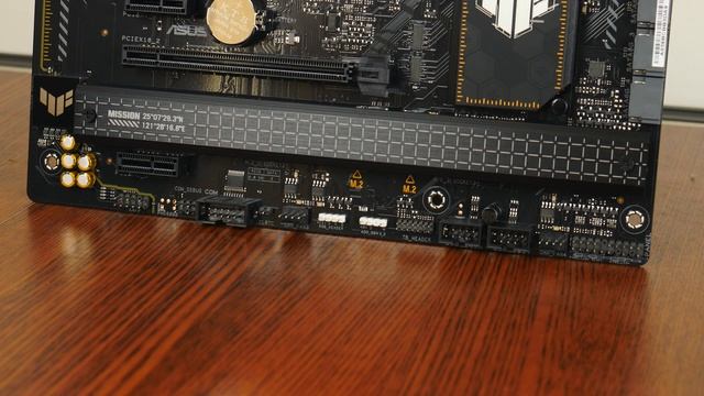 AMD B650 Board for Budget Gamers? ASUS TUF Gaming B650-PLUS WIFI Unboxing & Overview смотреть онлайн