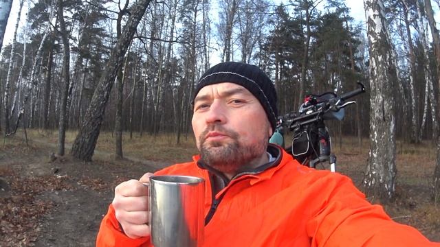 Небольшая велопрогулка с чаепитием . Купил себе складной стул туристический. 11 ноября 2023 год смотреть онлайн
