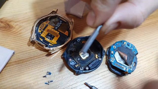 Купаться или нет? Samsung Galaxy Watch.
