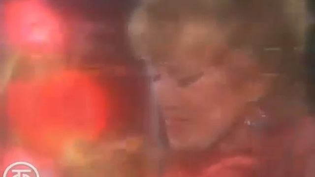 Людмила Гурченко - Всё, что было (Голубой огонёк 1988) #Гурченко #Людмила #всё #что #было #огонёк смотреть онлайн