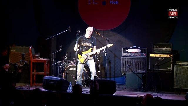 CHRISTOPHE GODIN -The Dance Of The Fat Boy (GuitarPlayer Party 17.11.2013)