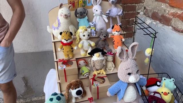 НА ЯРМАРКУ спустя пол года. Продаю НЕ СВОИ игрушки ? Сколько получилось заработать? смотреть онлайн