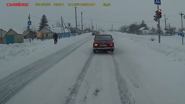 Видеорегистратор Cansonic UDV-888 (день, пасмурно) - http://ncel.ru/ смотреть онлайн