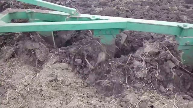 Як проходить день у тракториста. Мтз 82. смотреть онлайн