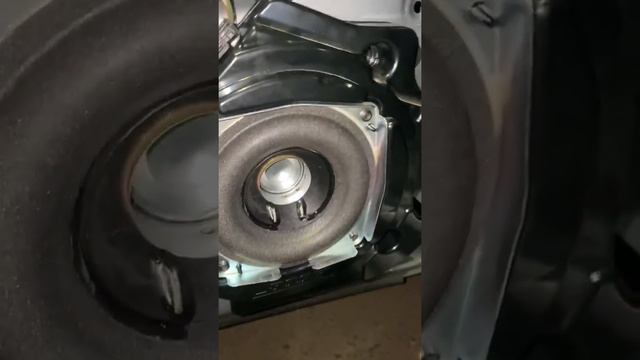 2012 Audi A6 Bose Speaker Rattle Fix! SAVED $1,100 DEALERSHIP RIPOFF! смотреть онлайн