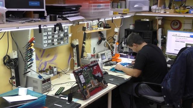 Обманывают всех, работа над ошибками или бесплатный ремонт ноутбука Acer Aspire R3 471 смотреть онлайн