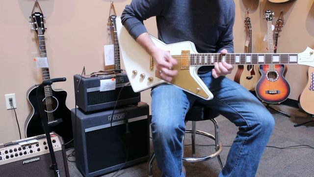 Gibson Lzzy Hale Explorer Demo смотреть онлайн