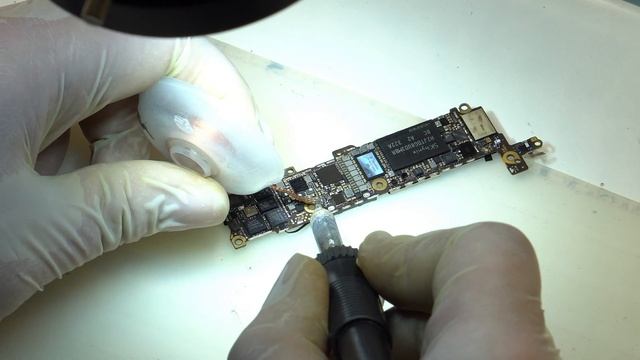 Замена контроллера питания iPhone смотреть онлайн