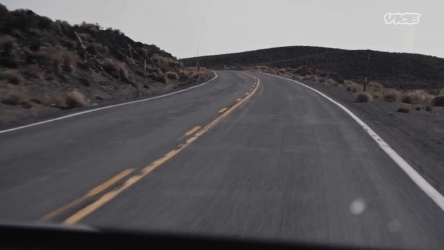 I Search Deadly Mines for Treasure | VICE Guide to Vegas смотреть онлайн