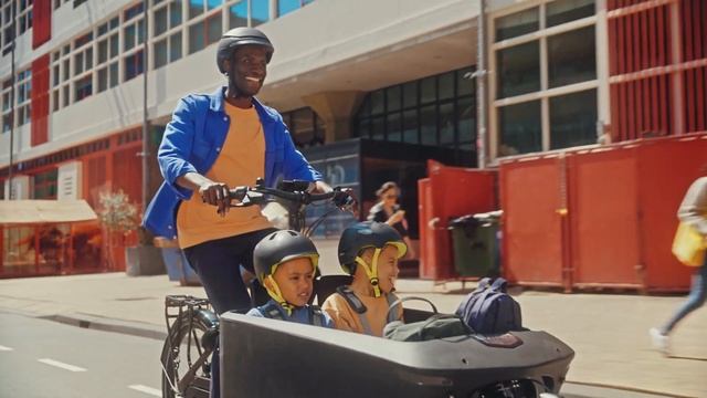 Life's Cooler When you Cargo // Introducing Fetch+4 смотреть онлайн