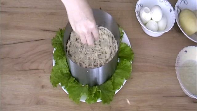 Салат «Невеста» на Праздник. Простой И Вкусный салат на Новый год 2022 с курицей и сыром ? смотреть онлайн