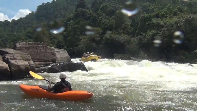 Шри-Ланка, Келания Ганга, рафтинг, со стороны, преодоление порога смотреть онлайн