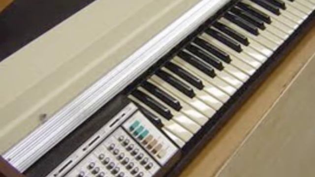 Hammond Synthesizer 102200 synth смотреть онлайн