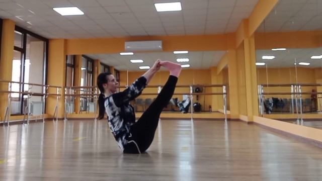 Последовательность из 4 упражнений: для гибкости и силы мышц. смотреть онлайн