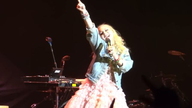 Colette Carr F16 Live Montreal Centre Bell Center 2011 HD 1080P смотреть онлайн