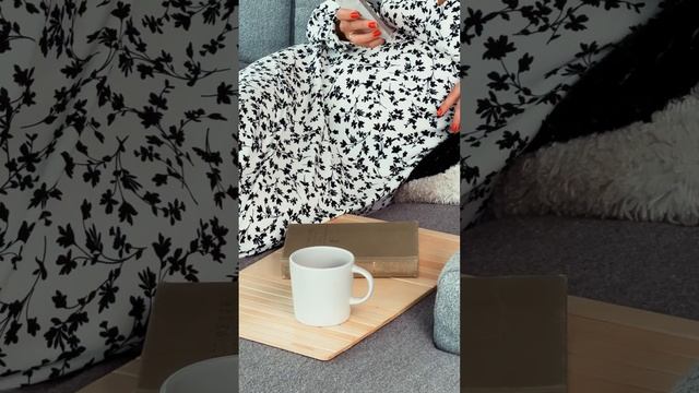 Удобная раскладная подставка для дивана как у Икеа! Лайфхаки для дома. Идеи подарков #shorts смотреть онлайн