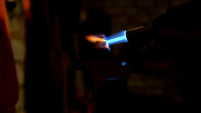 Как открутить гайку от шпильки выпускного коллектора смотреть онлайн