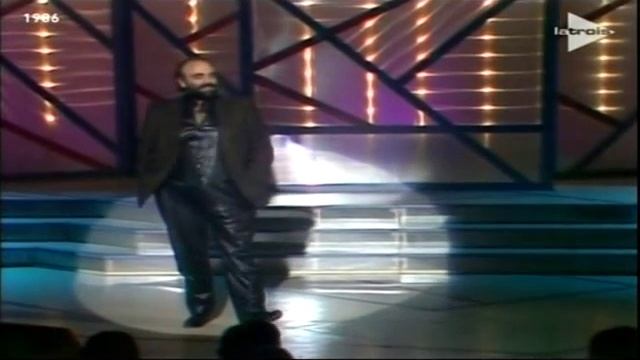 Demis Roussos " Island of Love vidéo inédit " смотреть онлайн