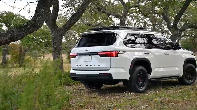 2023 Toyota Sequoia TRD PRO 2023 смотреть онлайн