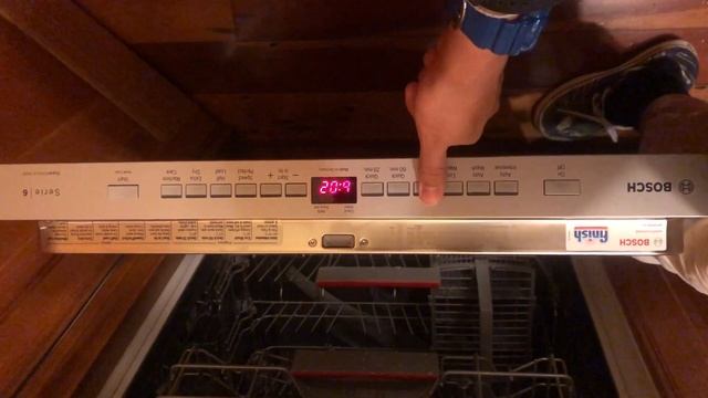 Bosch SMP66MX01A Serie 6 Under Bench Dishwasher timeLight problem смотреть онлайн