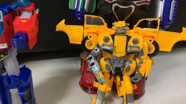 Transformers Toy Collections | Autobots | Decepticons |