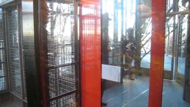 Спуск с Эйфелевой башни. смотреть онлайн