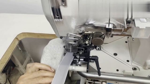 Плоскошовная машина для притачивания резинки предварительно сшитой в кольцо Aurora А-1600D-33/EUT смотреть онлайн