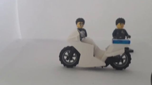 Обзор Lego полицейского мотоцикла смотреть онлайн