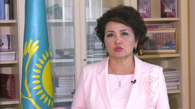 Торжественная линейка в честь Дня знаний Казахского Национального Университета Искусств смотреть онлайн