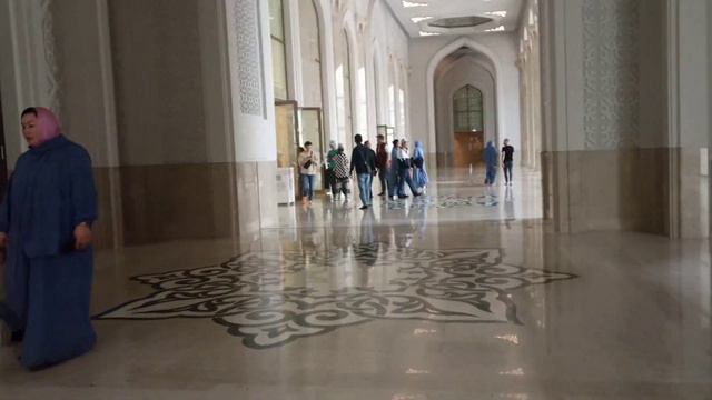 САМАЯ БОЛЬШАЯ МЕЧЕТЬ В ЦЕНТРАЛЬНОЙ АЗИИ. ЧАСТЬ 1. смотреть онлайн