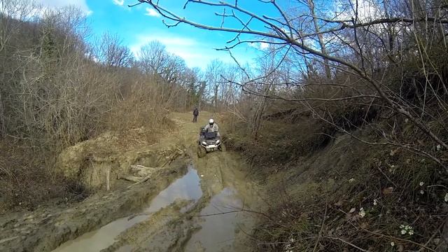 На квадроциклах в красную. смотреть онлайн