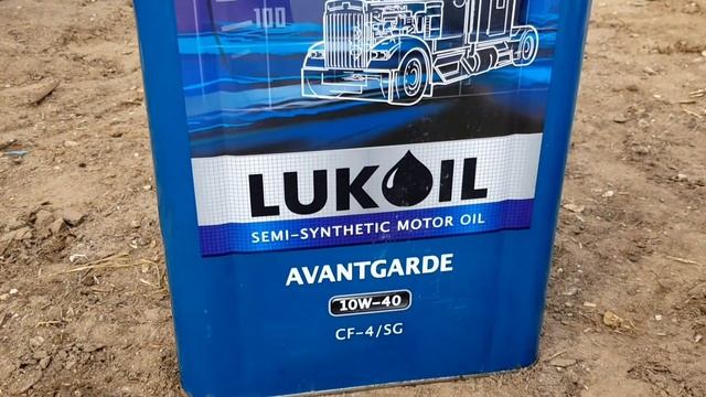 Замена масла ДВС МТЗ 82.1 . С КУКУРУЗОЙ ПОРА ЗАКАНЧИВАТЬ . сезон 2020 октябрь