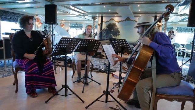 Jazz Legato and Jazz Pizzicato смотреть онлайн