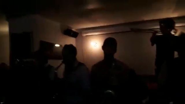 Another Day Of Sun by La Confizerie live at Aux Ours смотреть онлайн