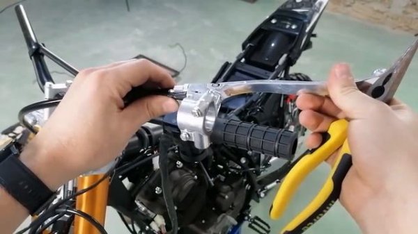 Подробная сборка китайского эндуро мотоцикла с двигателем ZS PR250/172FMM-5.