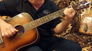 Сергей Василич на гитаре.За тихой рекою.