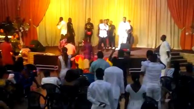 THE ORACLE MOVE THE CROWD @VICTORY BAPTIST CHURCH KUMASI смотреть онлайн