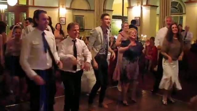 Marianne & Adam - Group Dance 1 смотреть онлайн