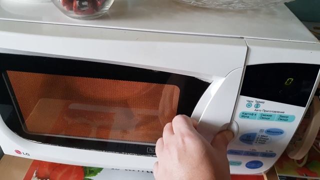 ШАЙТАН-КОРОБКА или умная микроволновка смотреть онлайн