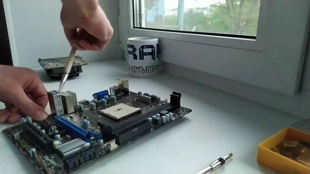 Как разобрать и почистить компьютер? смотреть онлайн