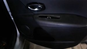 разборка  обшивки задней двери на Renault Fluence своими руками