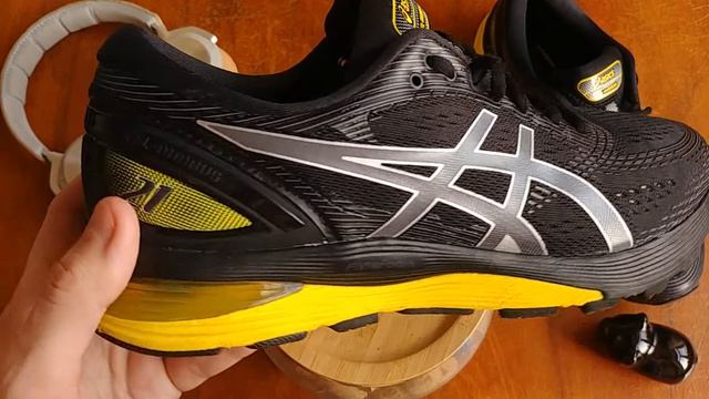 Беговые Asics Gel Nimbus 21 Стоило ли переплачивать??? смотреть онлайн