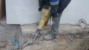 Долбление отбойными молотками2