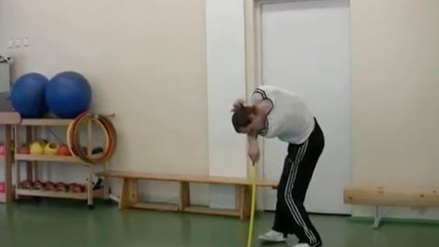 Кружиться вокруг колышка - подвижная игра смотреть онлайн