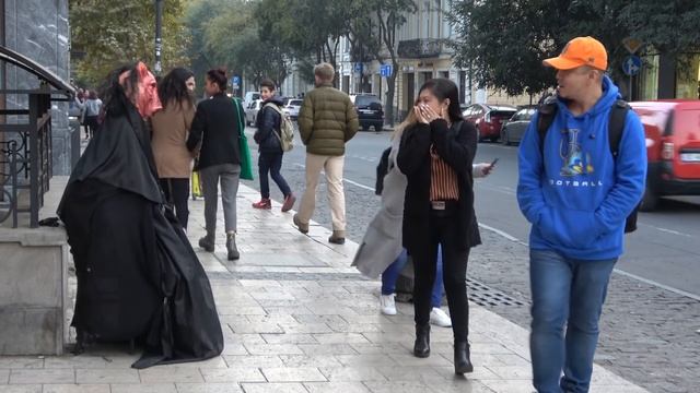 SCARY HALLOWEEN GHOST PRANK! ?? - Horror Pig Prank смотреть онлайн