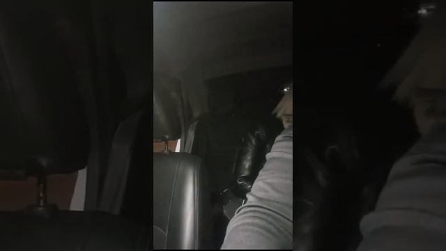 А это Таганрог! Пьяная элита из администрации Таганрога в такси ! Из парикмаХЕРа в чиновники! смотреть онлайн