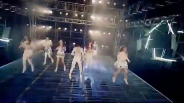 ЯNЕЖ - ДВИНУ НАЛЕВО .mp4