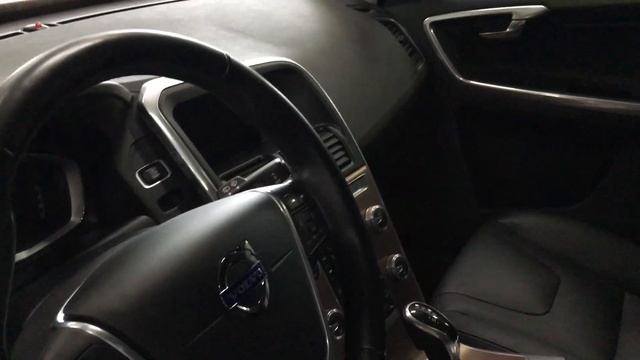 Автограф PremiumAuto. Volvo XC60 D4, панорама, 2014 год. смотреть онлайн