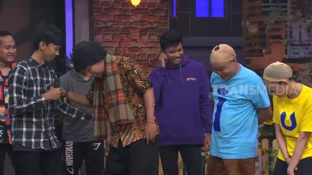 Anwar & Mpok Alpa Dikerjain Ferdians Pake Sandal Terapi | OPERA VAN JAVA (06/07/19) Part 4 смотреть онлайн