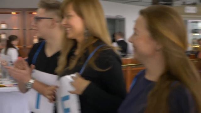 Праздник для компании Mercedes-Benz смотреть онлайн